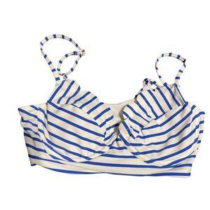 ‎Vanilla Beach Scalloped Tank Top Women’s Small